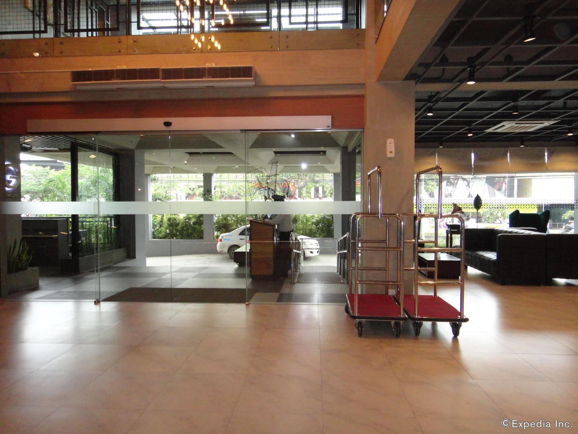 Big Hotel Cebu Esterno foto